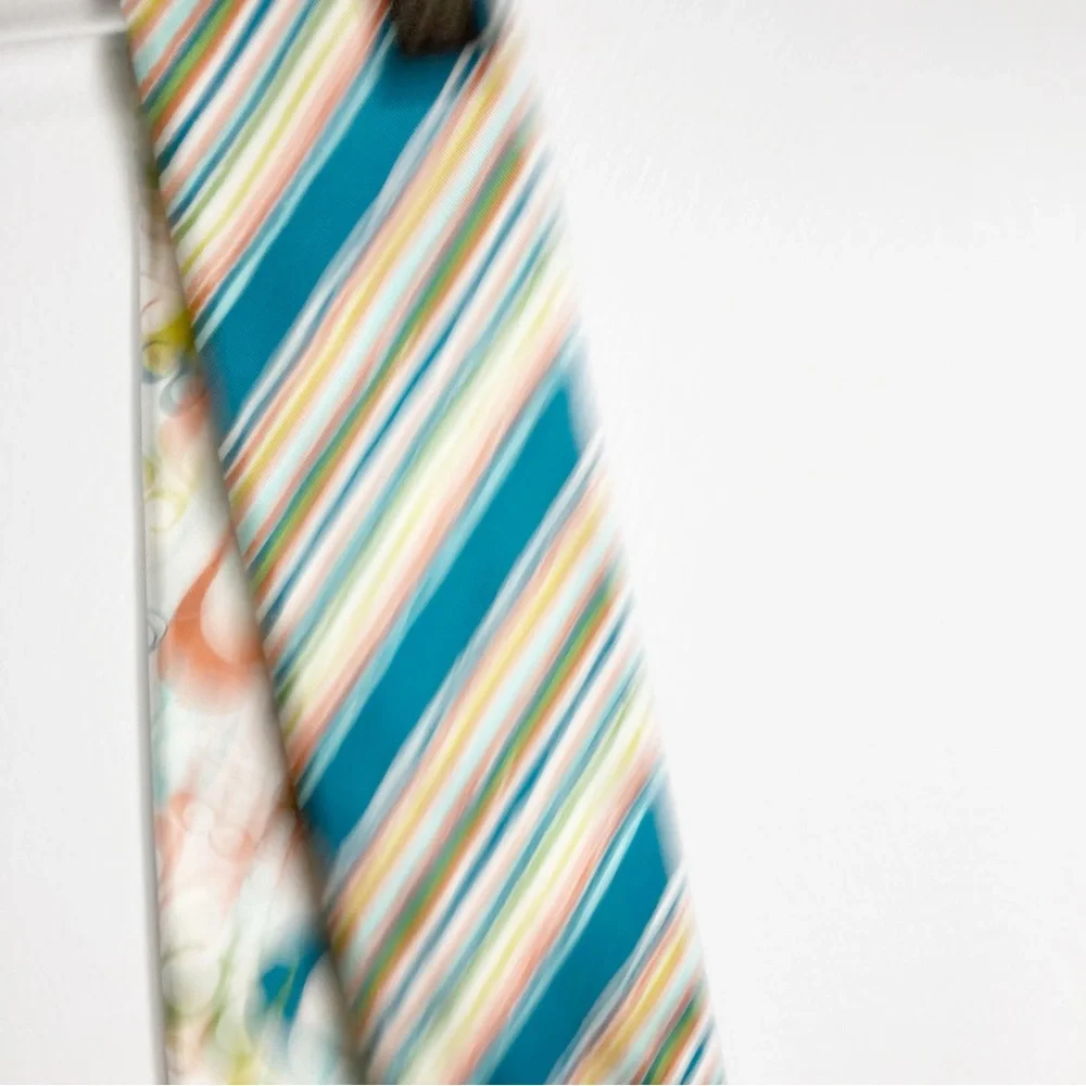 Rare Coach Vintage Limited Edition Multicolored Butterfly Reversible Silk Scarf - Picture 6 of 8